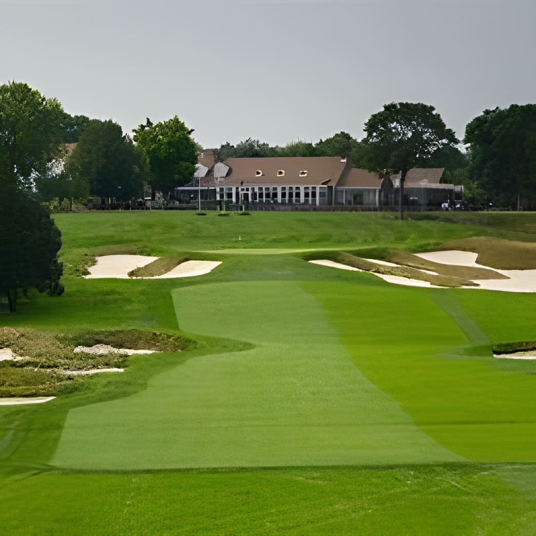 The 18th hole at Bethpage Black